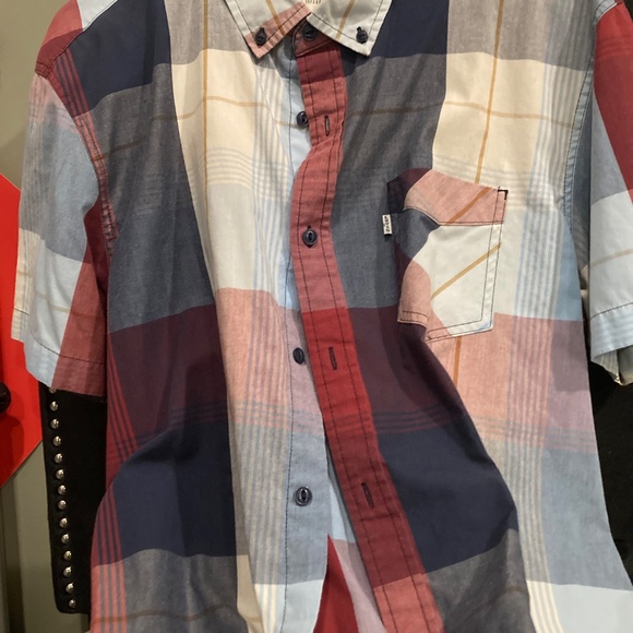 Casual Button up short sleeve Levi’s size Large - Picture 3 of 6